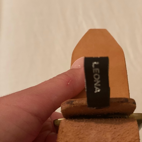 Leather M size Belt - Picture 3 of 3